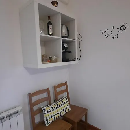 Jolie's Guest house *